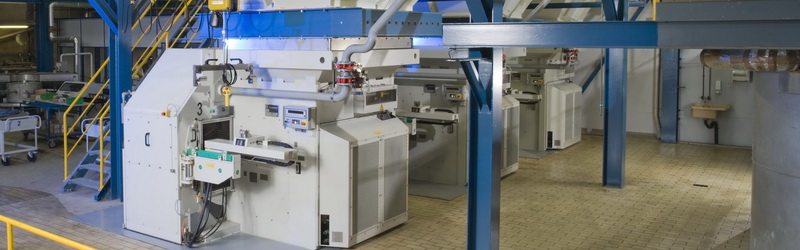 Foto: © Bernd Ahrens Photography Düsseldorf 
Düsseldorf, 22./23.09.2008
Fotografiert für: Firma Putsch / Hagen
Thema: "Schneidmaschinen" in der Zuckerfabrik Frauenfeld / Schweiz
Foto zeigt: Rübenschneidmaschine mit Messerblöcken - Arbeitsablauf